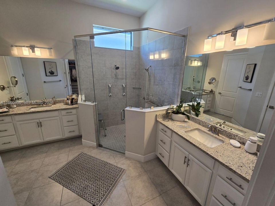 For Sale: $890,000 (3 beds, 2 baths, 2174 Square Feet)