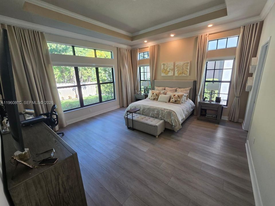 For Sale: $890,000 (3 beds, 2 baths, 2174 Square Feet)