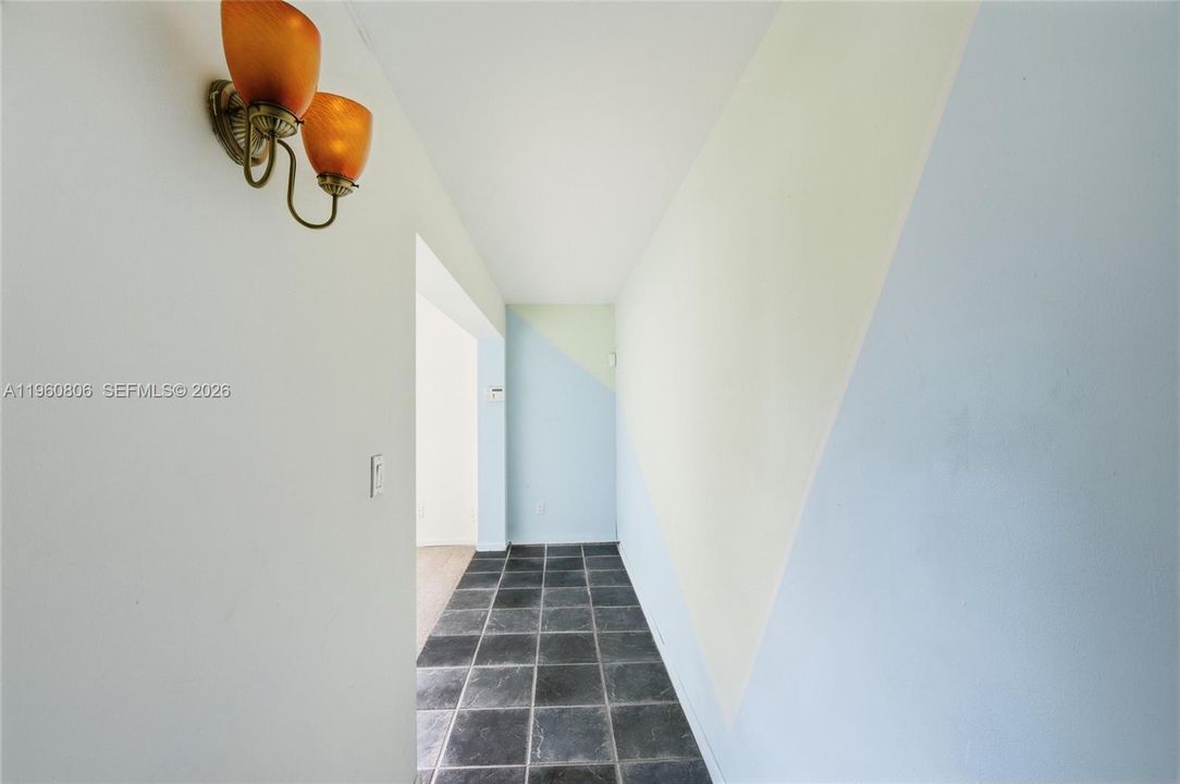 En Venta: $224,000 (2 camas, 1 baños, 828 Pies cuadrados)