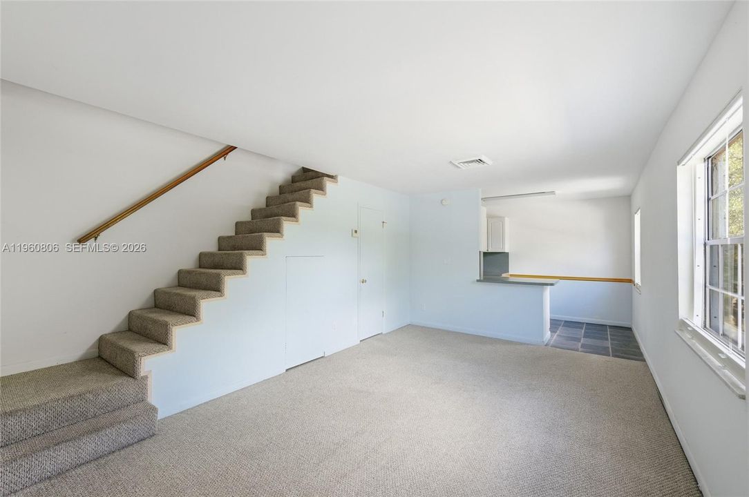 En Venta: $224,000 (2 camas, 1 baños, 828 Pies cuadrados)