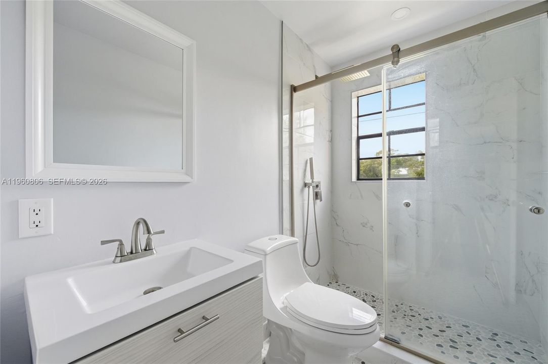 En Venta: $224,000 (2 camas, 1 baños, 828 Pies cuadrados)