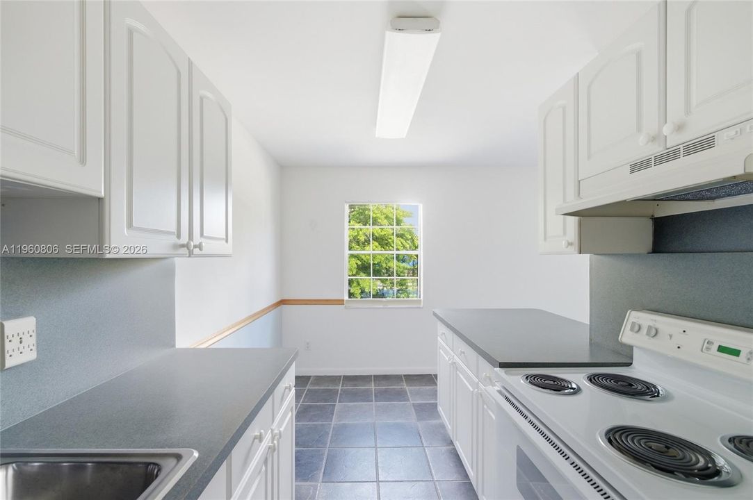 En Venta: $224,000 (2 camas, 1 baños, 828 Pies cuadrados)