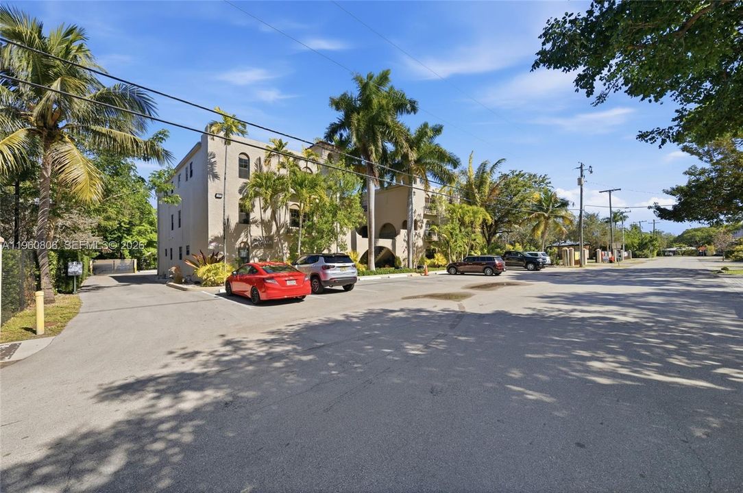 En Venta: $224,000 (2 camas, 1 baños, 828 Pies cuadrados)