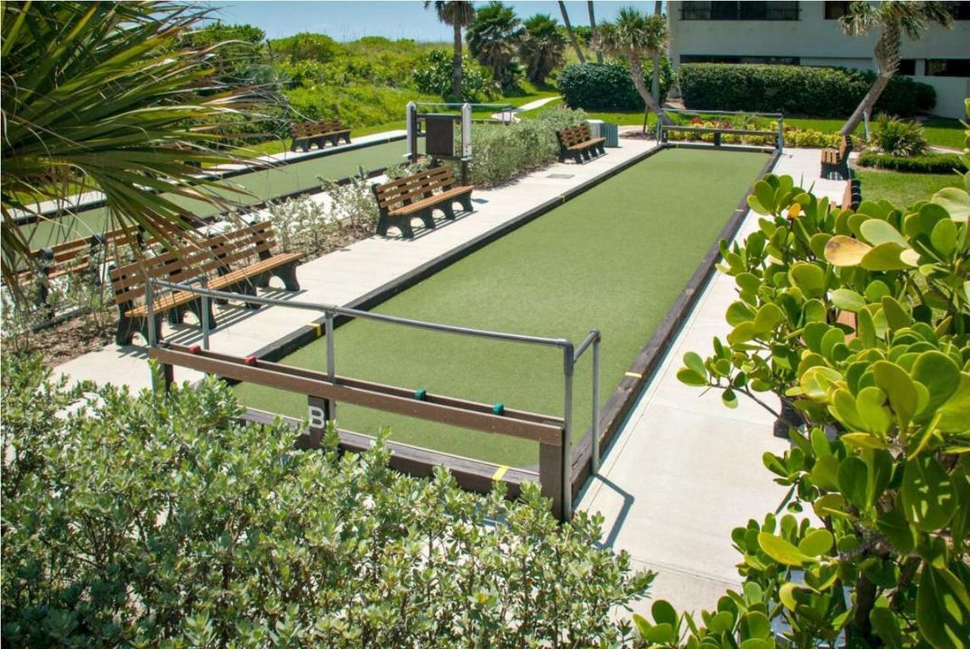 BOCCE BALL
