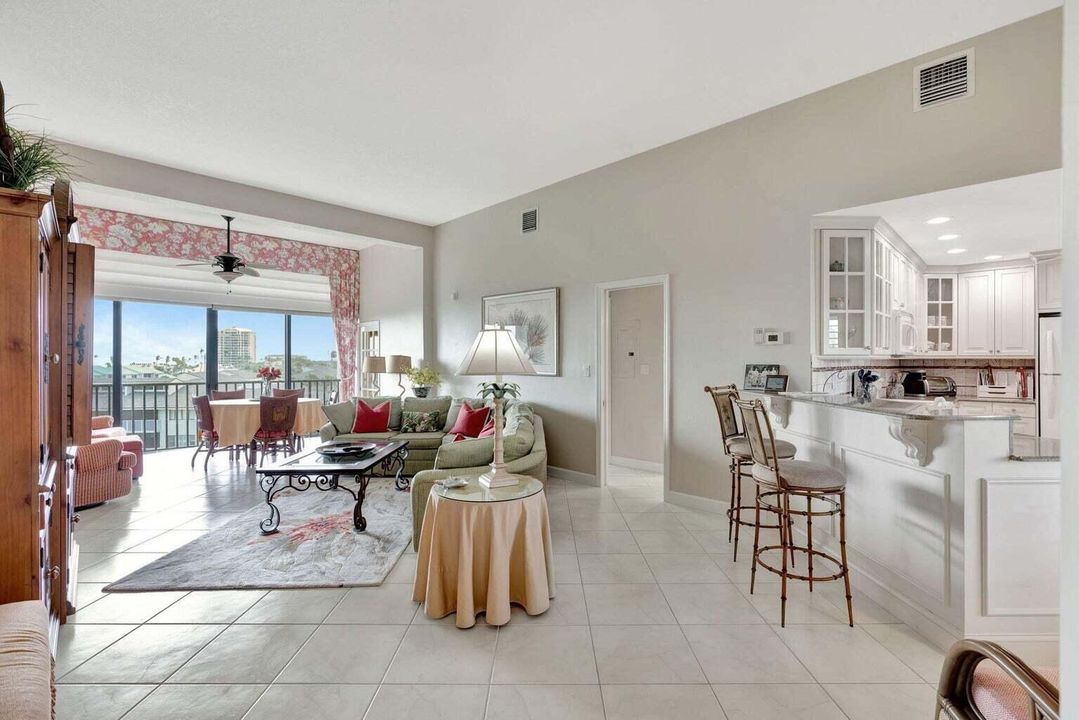 LIVING DINING AREAS
