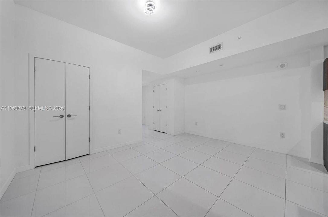 For Sale: $428,000 (0 beds, 1 baths, 702 Square Feet)