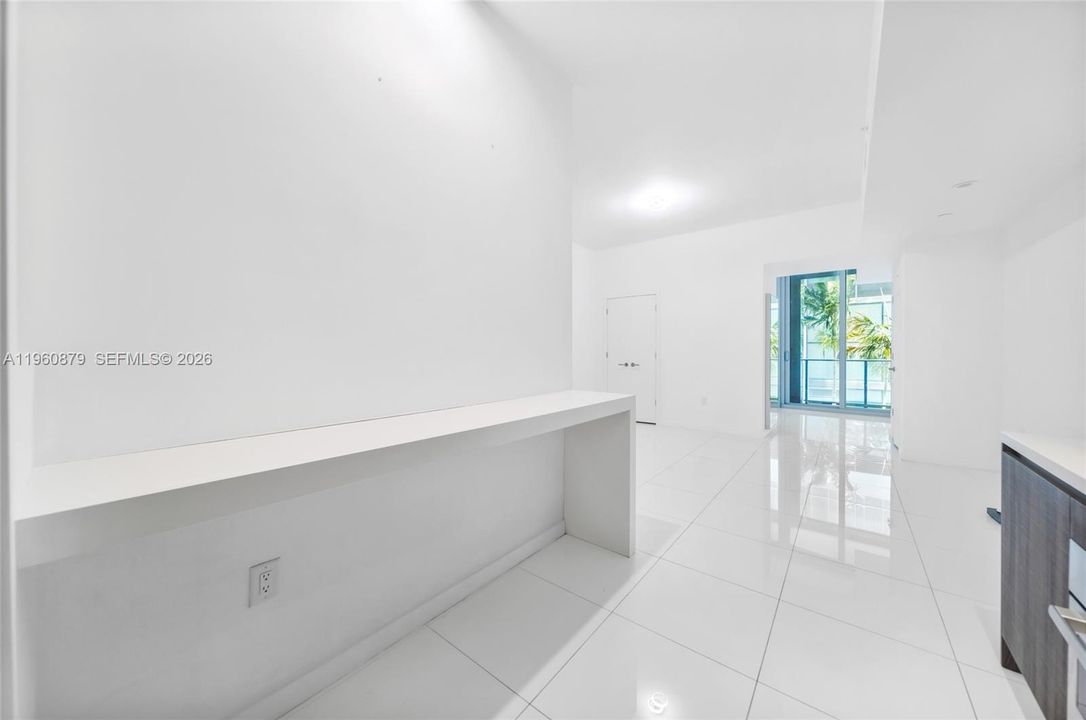 For Sale: $428,000 (0 beds, 1 baths, 702 Square Feet)