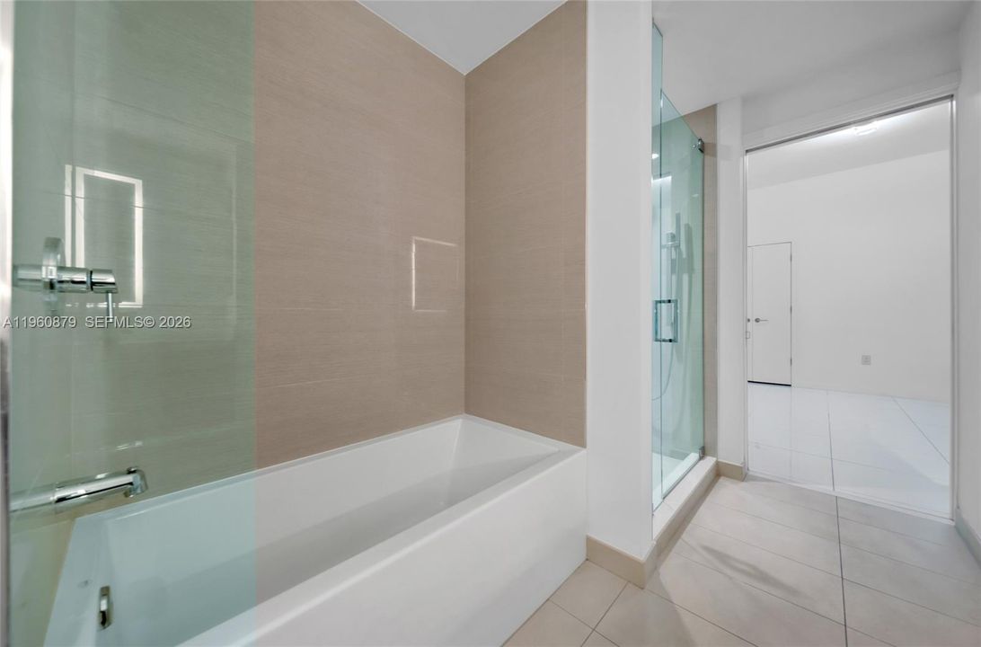 For Sale: $428,000 (0 beds, 1 baths, 702 Square Feet)