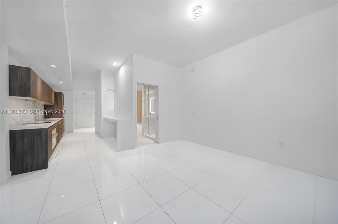 For Sale: $428,000 (0 beds, 1 baths, 702 Square Feet)