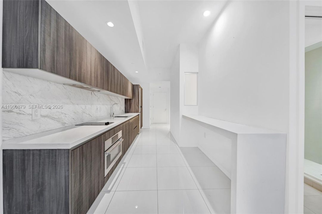 For Sale: $428,000 (0 beds, 1 baths, 702 Square Feet)