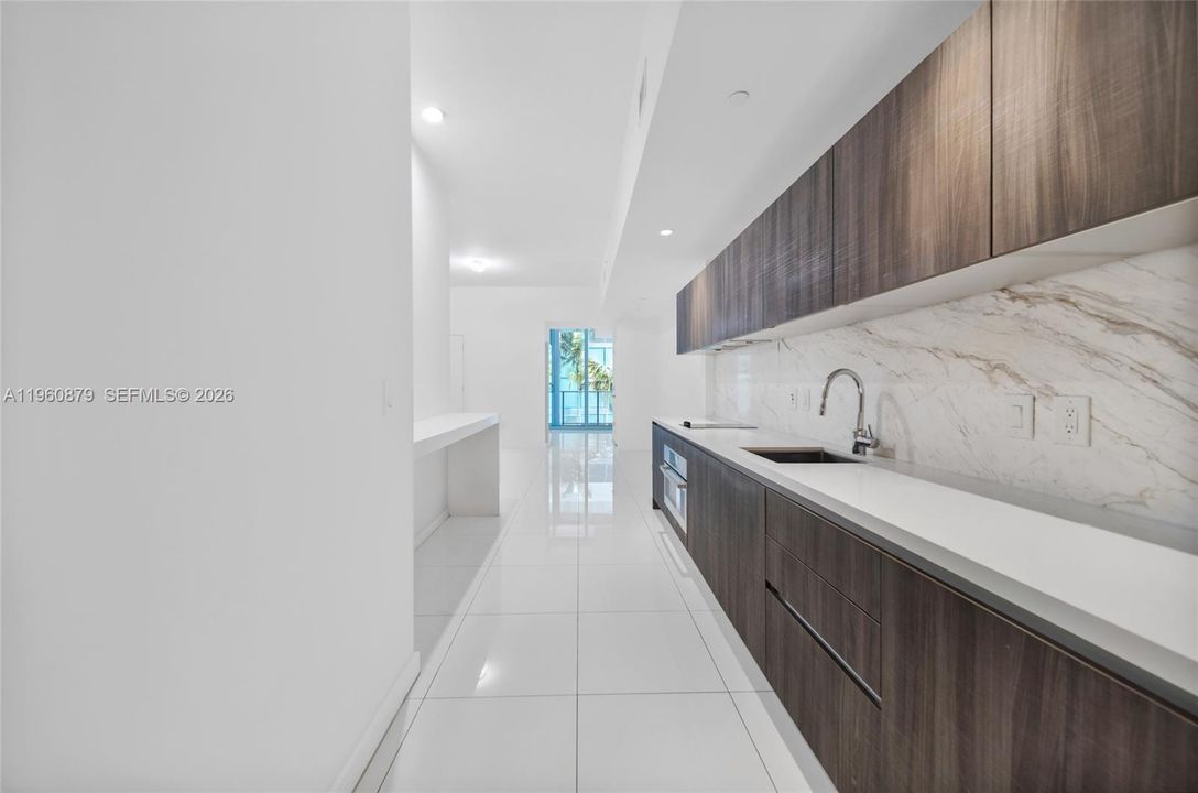 For Sale: $428,000 (0 beds, 1 baths, 702 Square Feet)