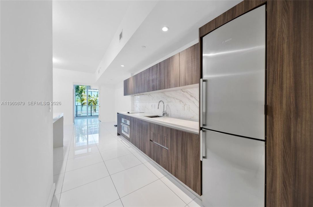 For Sale: $428,000 (0 beds, 1 baths, 702 Square Feet)
