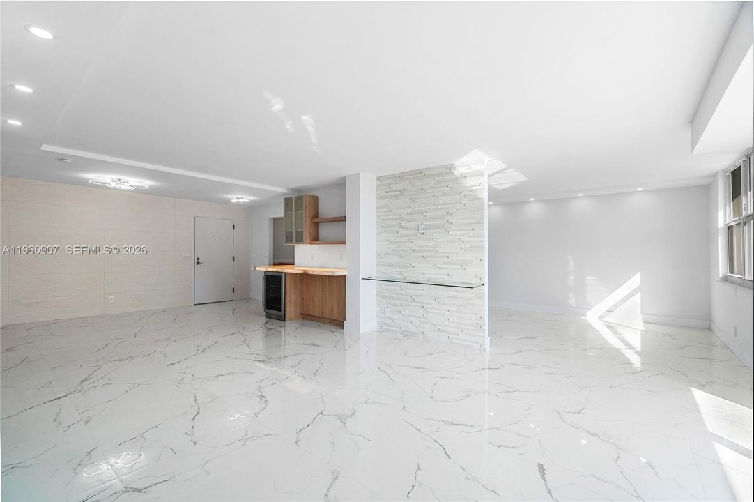 На продажу: $965,000 (2 спален, 2 ванн, 1100 Квадратных фут)