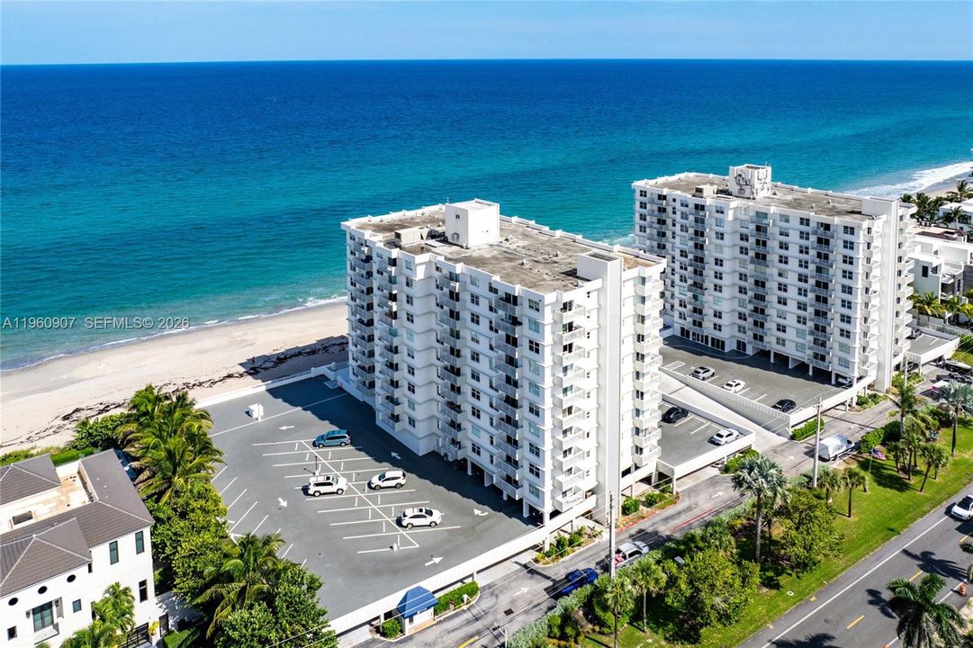 На продажу: $965,000 (2 спален, 2 ванн, 1100 Квадратных фут)