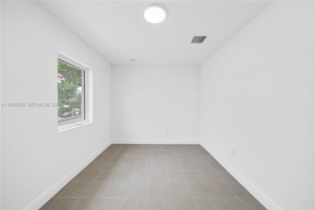 En Venta: $599,000 (3 camas, 2 baños, 1432 Pies cuadrados)