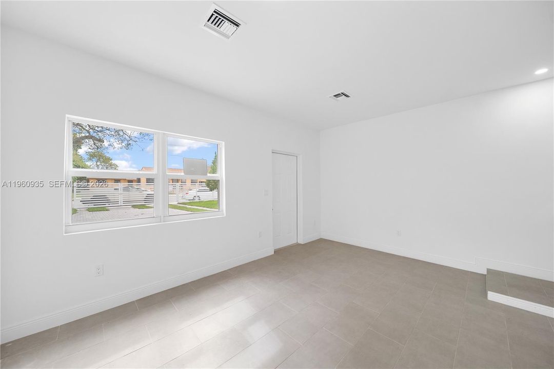En Venta: $599,000 (3 camas, 2 baños, 1432 Pies cuadrados)