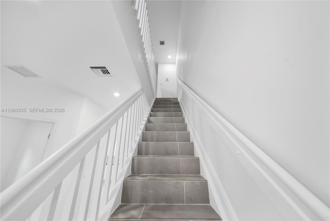 En Venta: $599,000 (3 camas, 2 baños, 1432 Pies cuadrados)