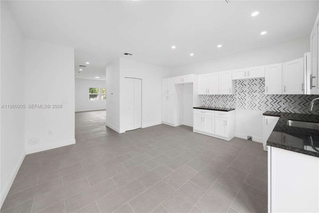 En Venta: $599,000 (3 camas, 2 baños, 1432 Pies cuadrados)