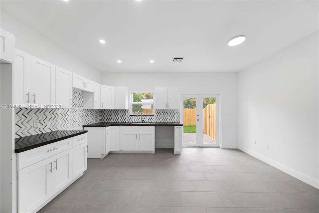 En Venta: $599,000 (3 camas, 2 baños, 1432 Pies cuadrados)