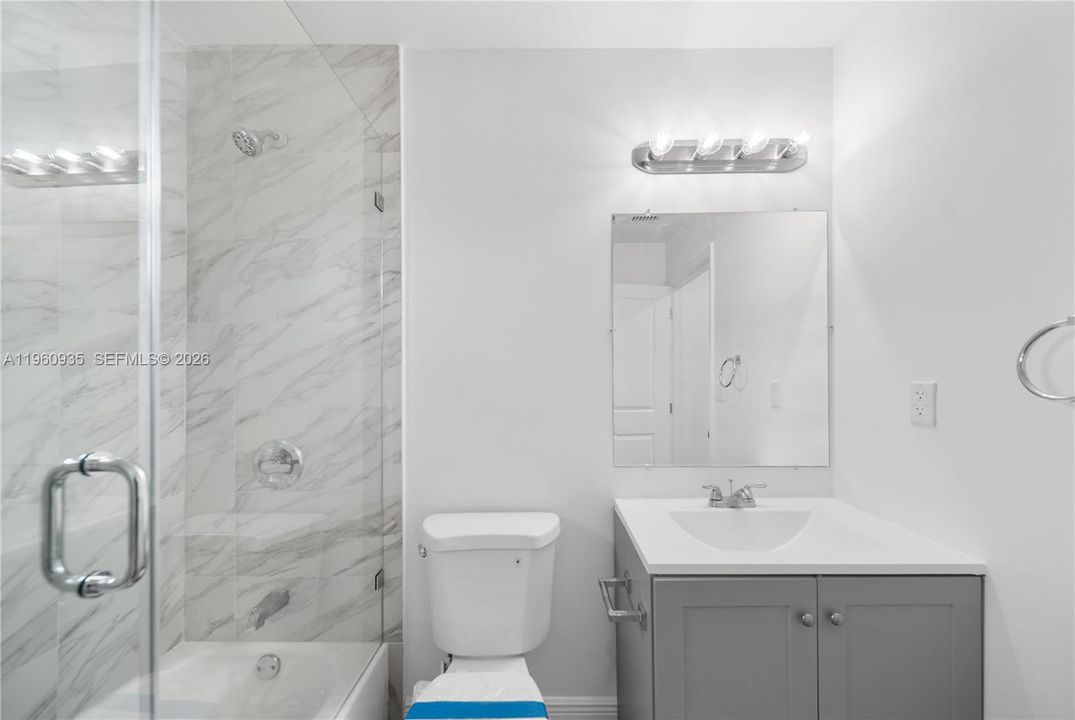 En Venta: $599,000 (3 camas, 2 baños, 1432 Pies cuadrados)