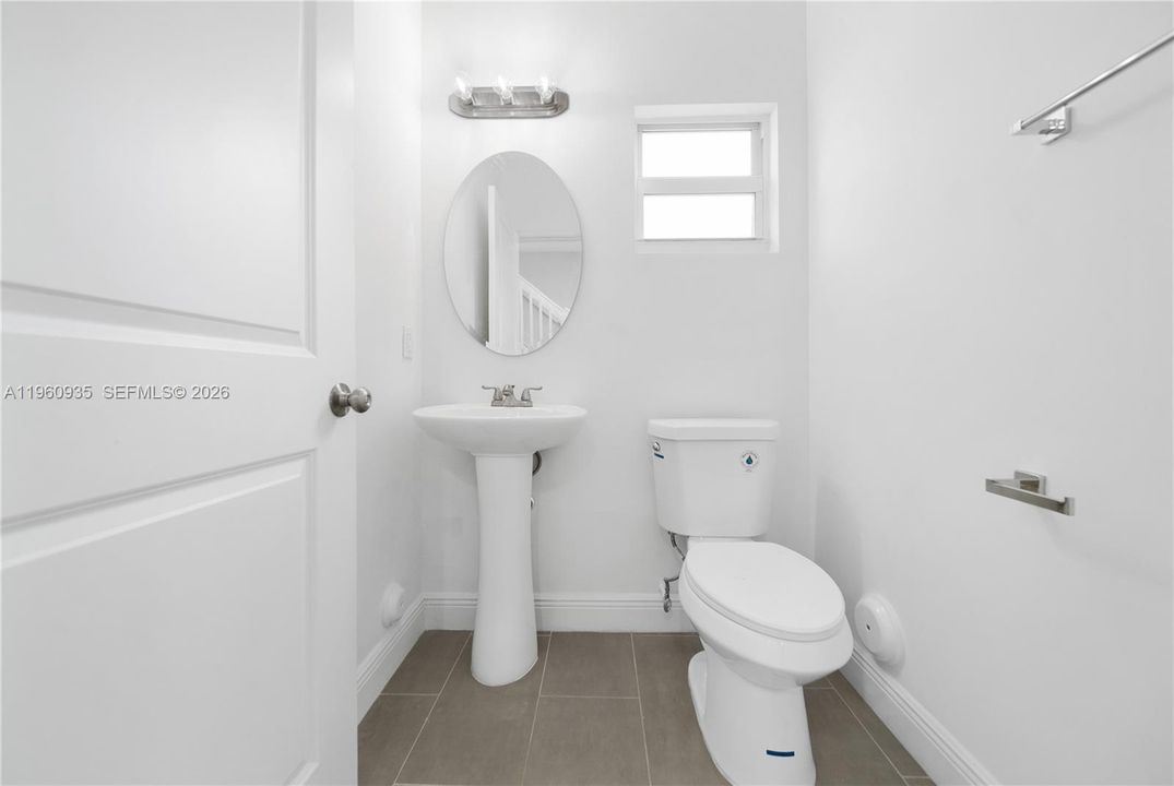 En Venta: $599,000 (3 camas, 2 baños, 1432 Pies cuadrados)