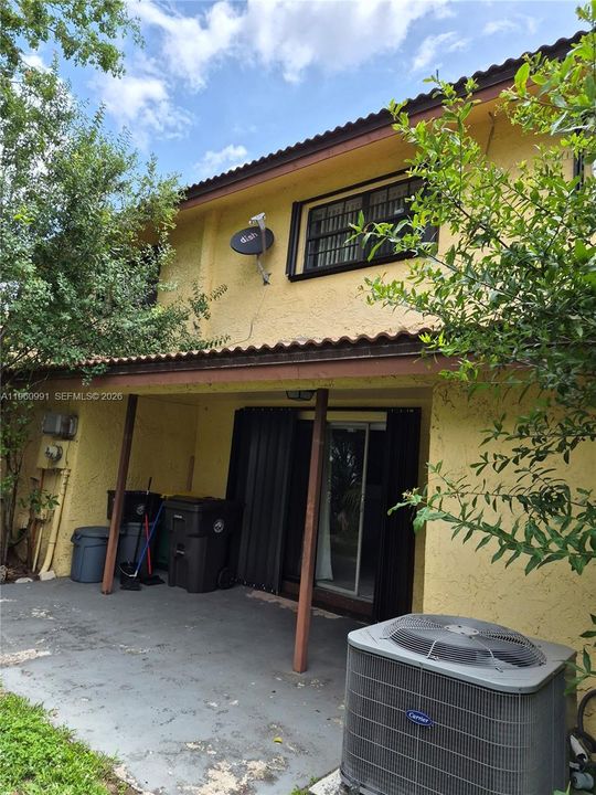 For Sale: $255,000 (3 beds, 2 baths, 1645 Square Feet)