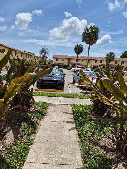 For Sale: $255,000 (3 beds, 2 baths, 1645 Square Feet)
