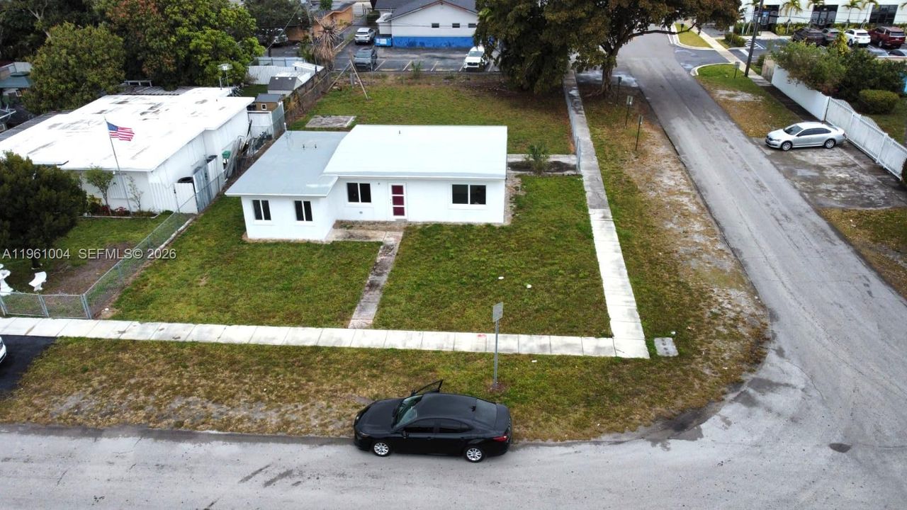 На продажу: $1,550,000 (3 спален, 2 ванн, 1044 Квадратных фут)