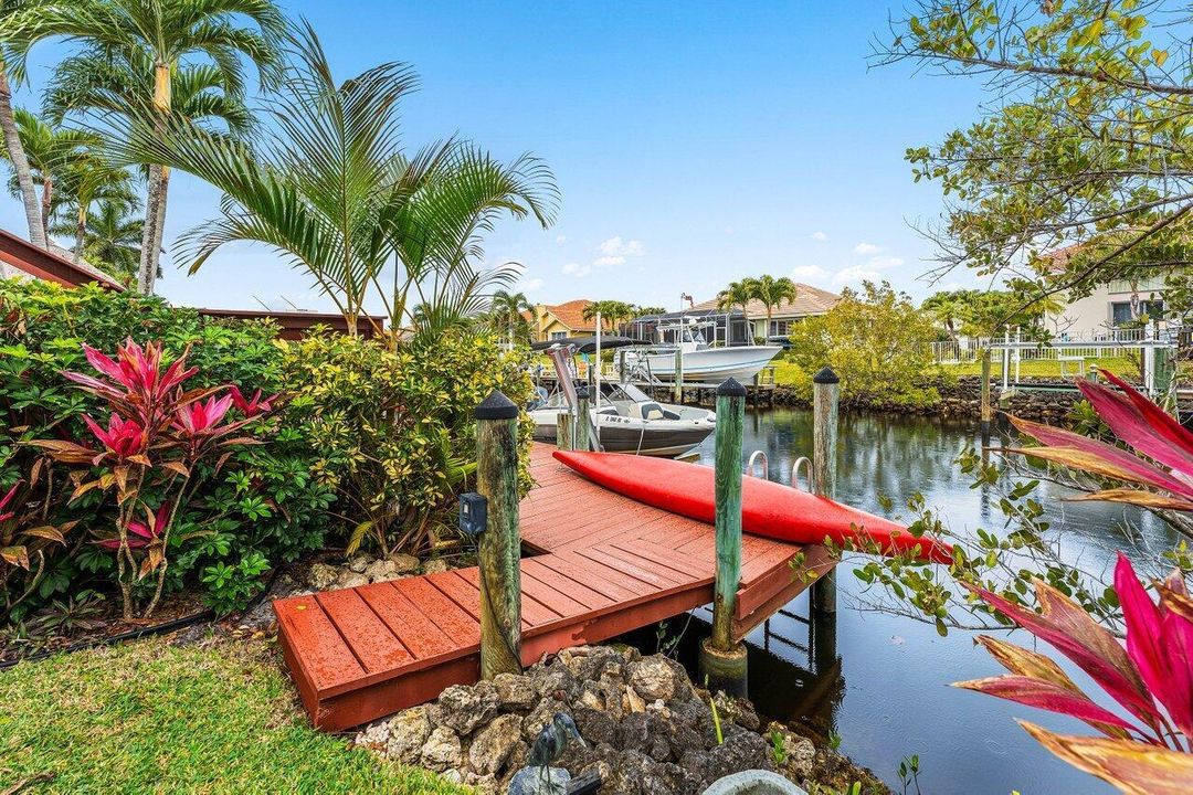 Dock