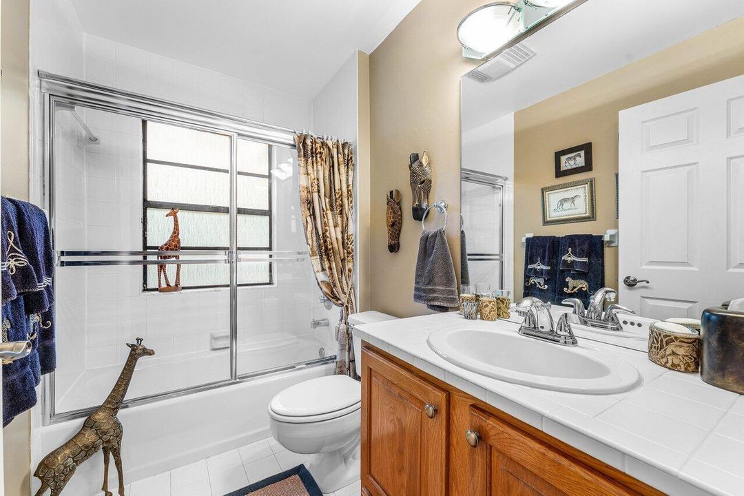 2nd guest bath
