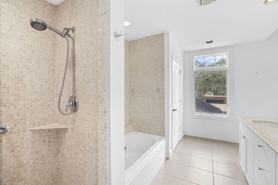34-web-or-mls-3F2A9135