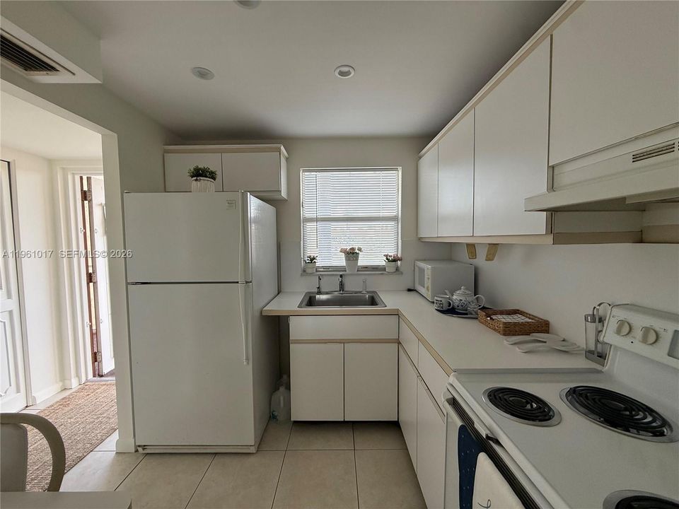 Activo con contrato: $65,999 (1 camas, 1 baños, 640 Pies cuadrados)