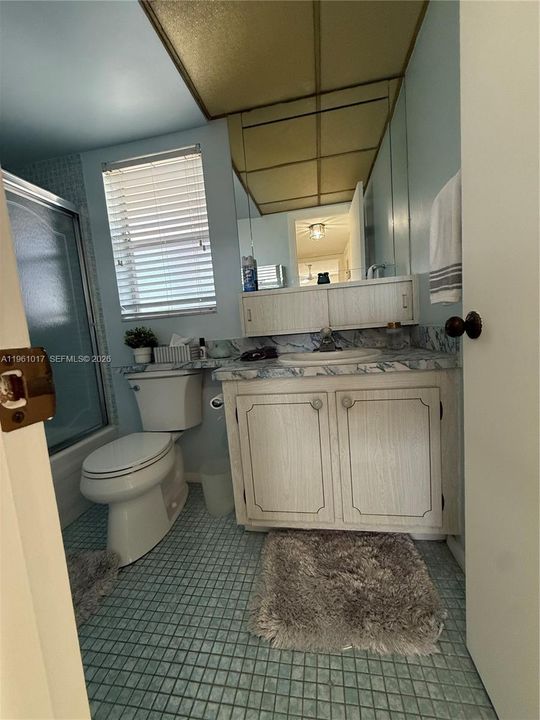 Activo con contrato: $65,999 (1 camas, 1 baños, 640 Pies cuadrados)