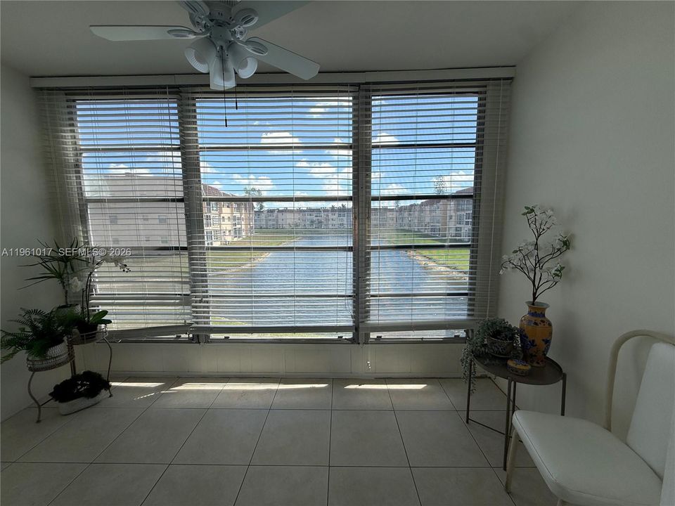 Activo con contrato: $65,999 (1 camas, 1 baños, 640 Pies cuadrados)