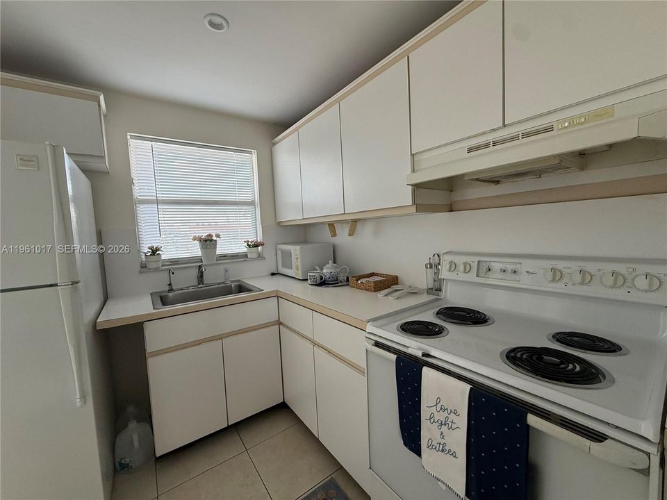 Activo con contrato: $65,999 (1 camas, 1 baños, 640 Pies cuadrados)