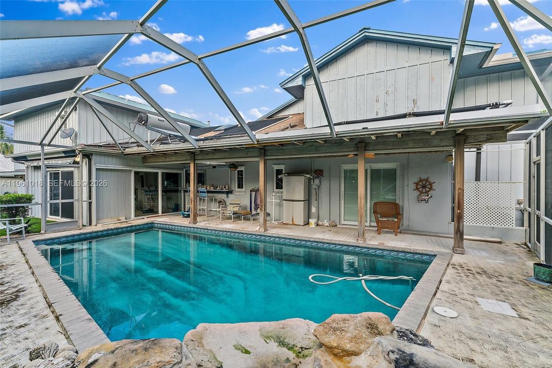 En Venta: $3,050,000 (3 camas, 3 baños, 3239 Pies cuadrados)