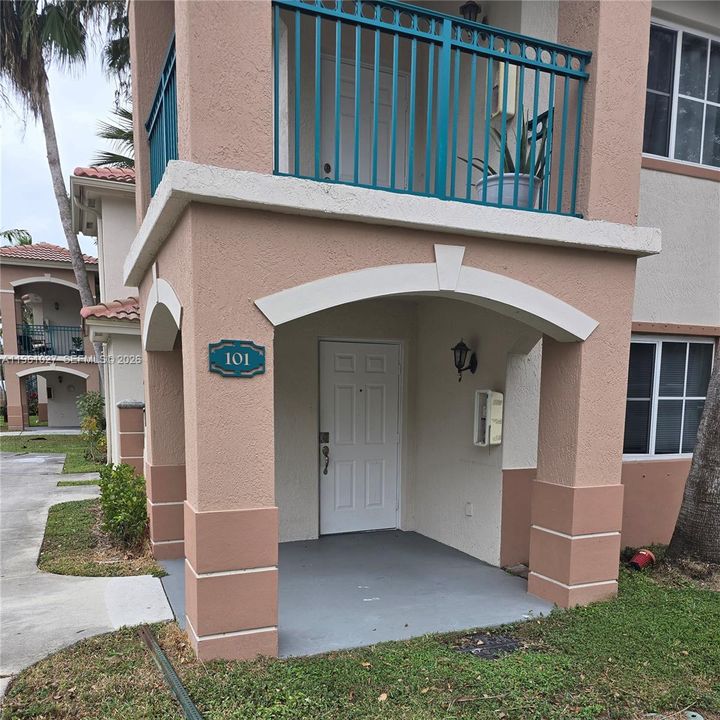 For Sale: $224,900 (3 beds, 2 baths, 1099 Square Feet)