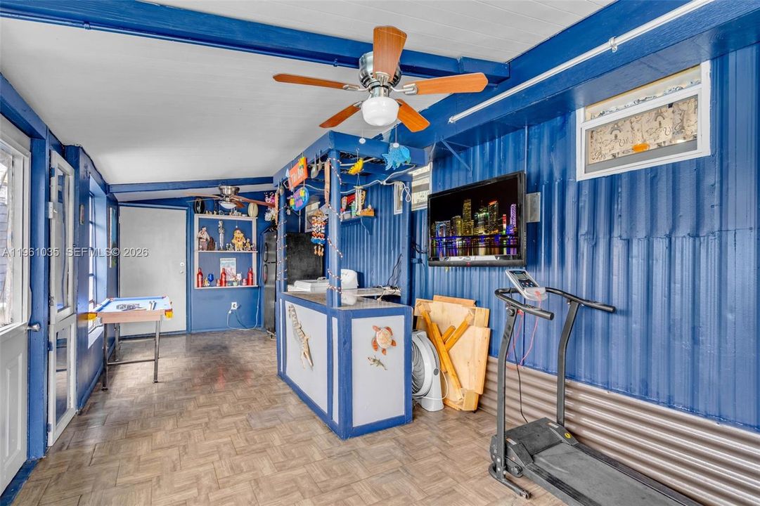 На продажу: $95,000 (3 спален, 2 ванн, 3592 Квадратных фут)