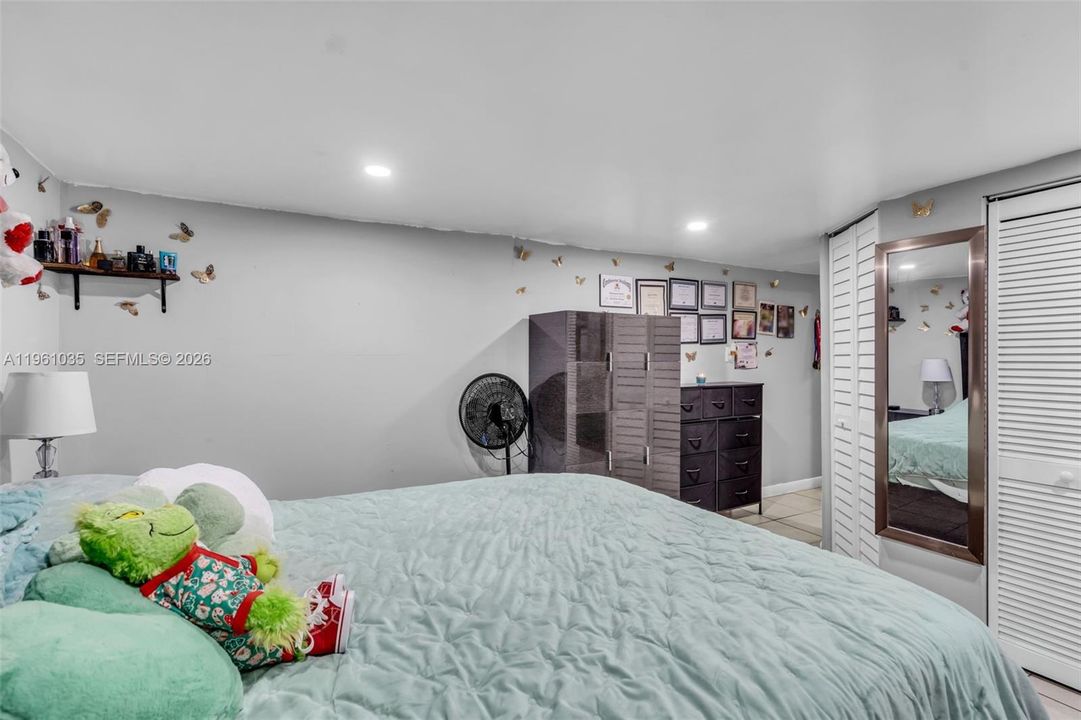 На продажу: $95,000 (3 спален, 2 ванн, 3592 Квадратных фут)