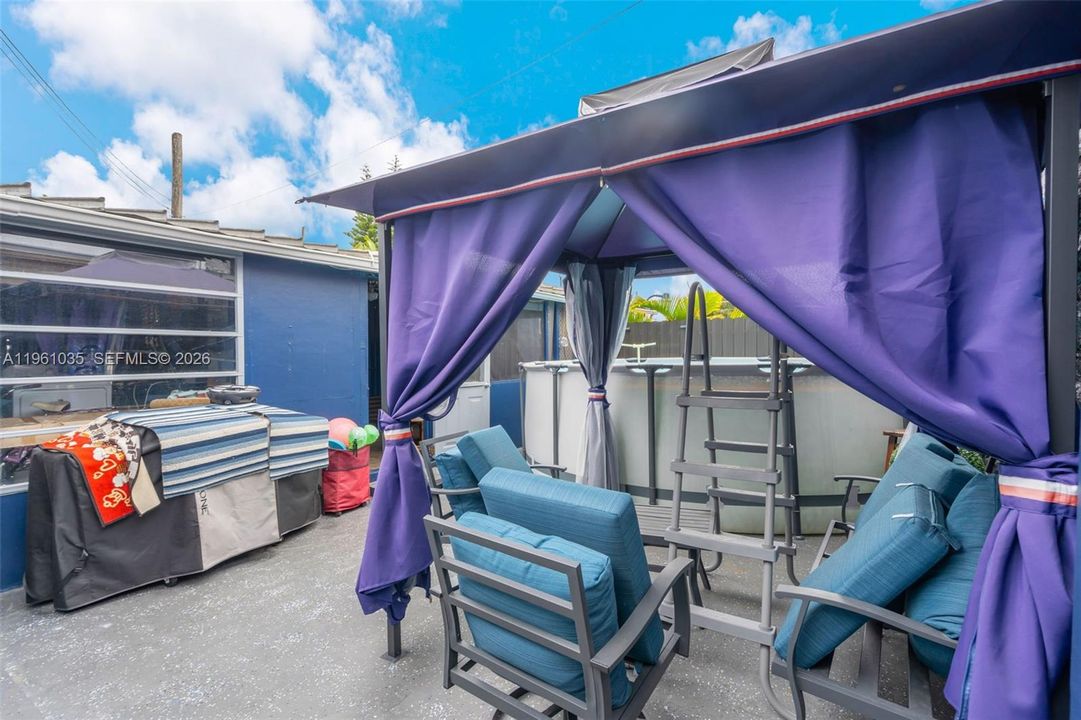 На продажу: $95,000 (3 спален, 2 ванн, 3592 Квадратных фут)