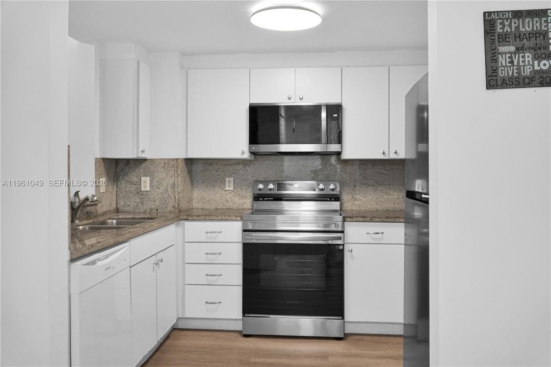 En Venta: $390,000 (1 camas, 1 baños, 838 Pies cuadrados)