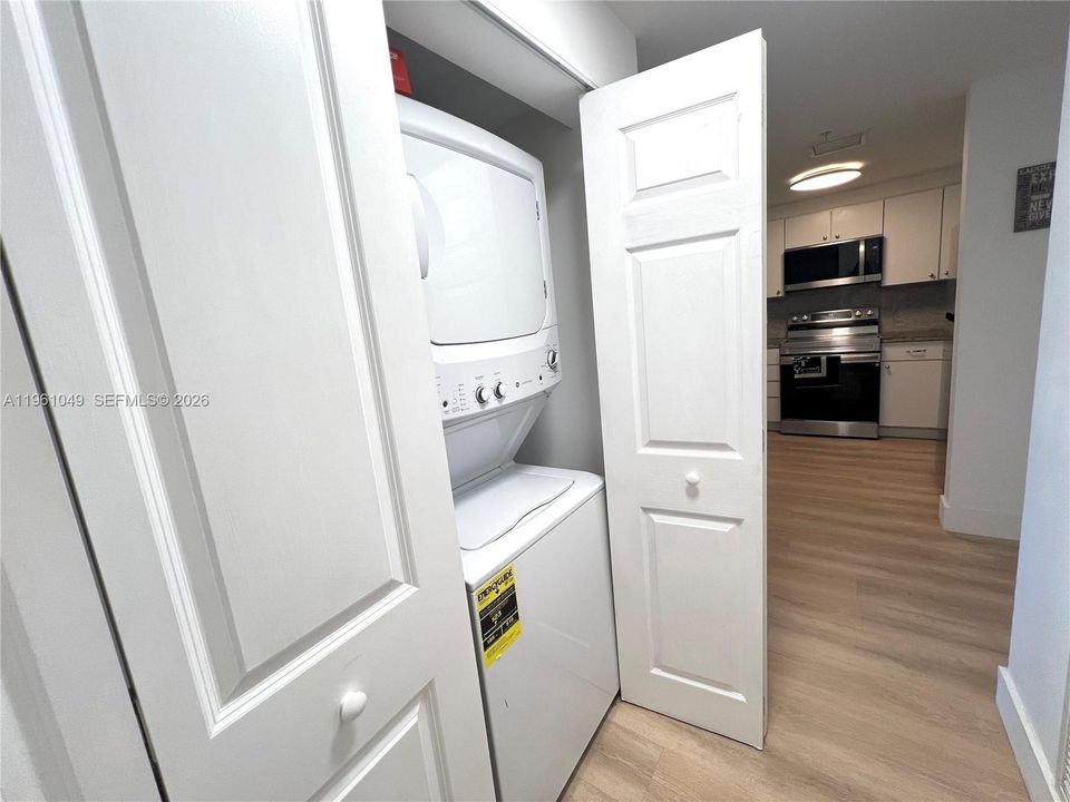 En Venta: $390,000 (1 camas, 1 baños, 838 Pies cuadrados)