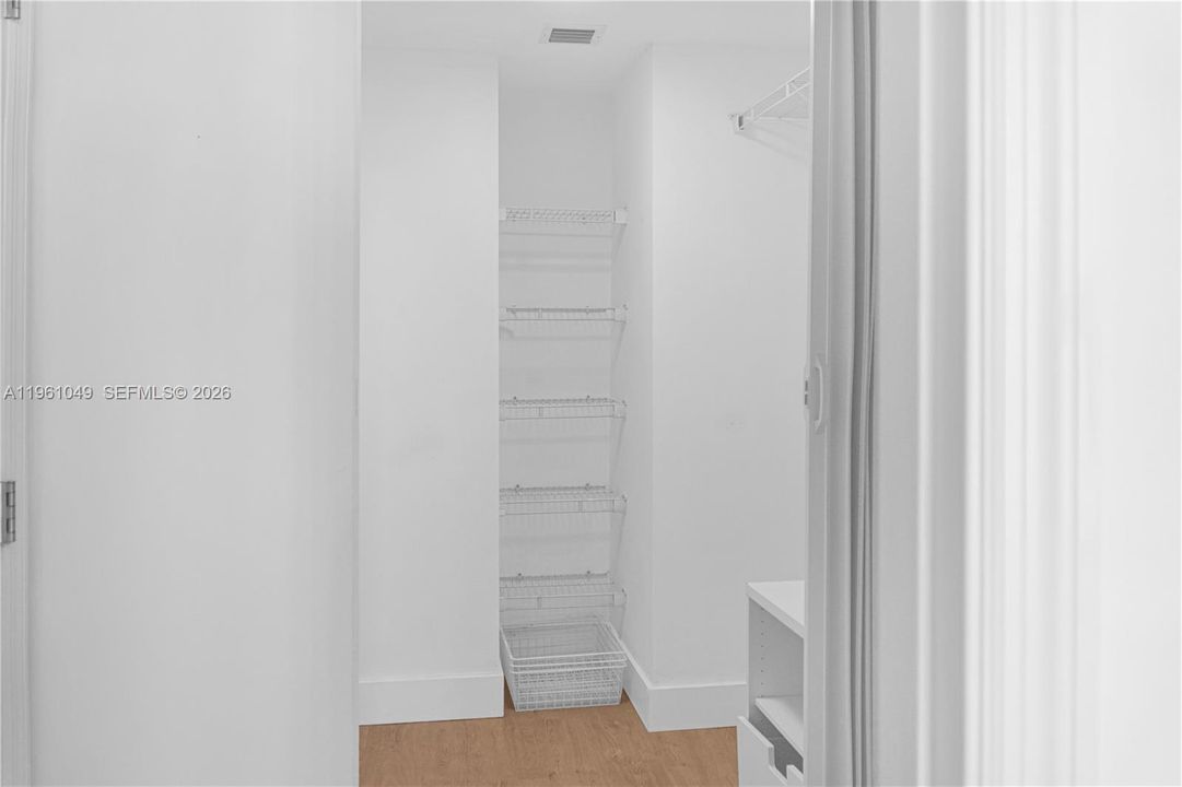 En Venta: $390,000 (1 camas, 1 baños, 838 Pies cuadrados)