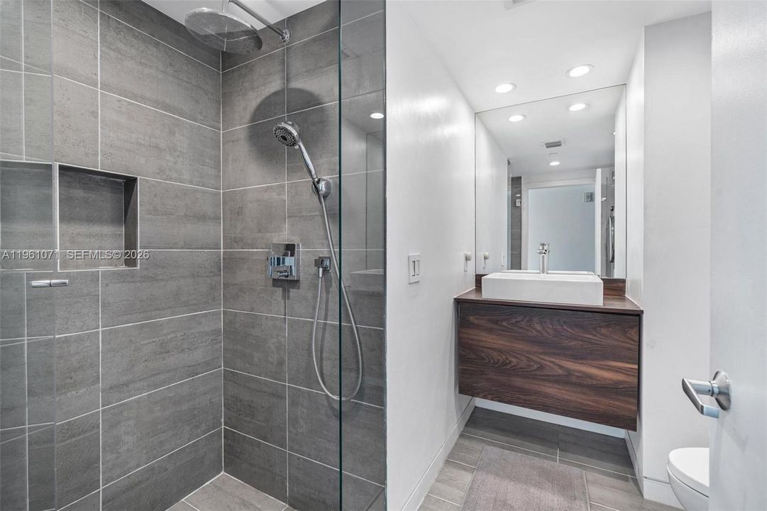 Activo con contrato: $1,145,000 (2 camas, 2 baños, 1488 Pies cuadrados)