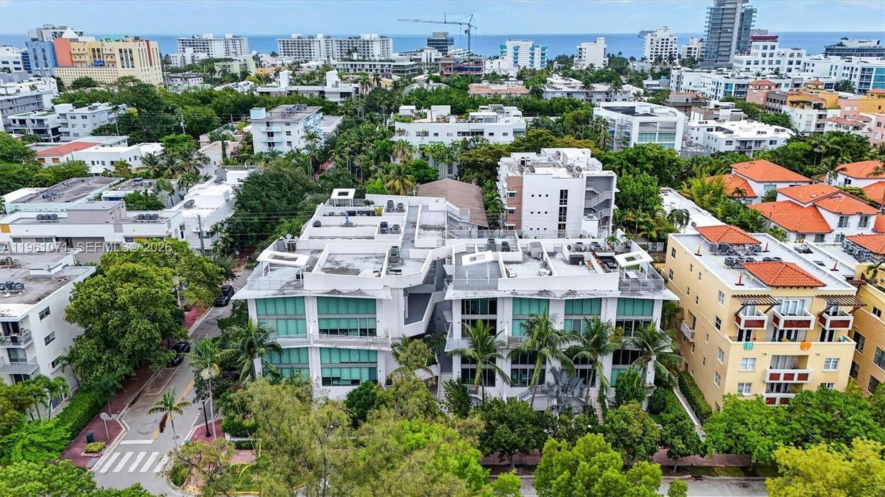 На продажу: $1,145,000 (2 спален, 2 ванн, 1488 Квадратных фут)