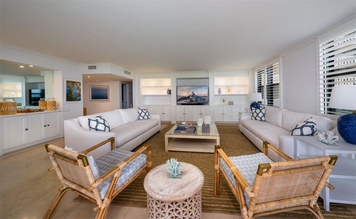 Под контрактом: $1,650,000 (2 спален, 2 ванн, 1782 Квадратных фут)