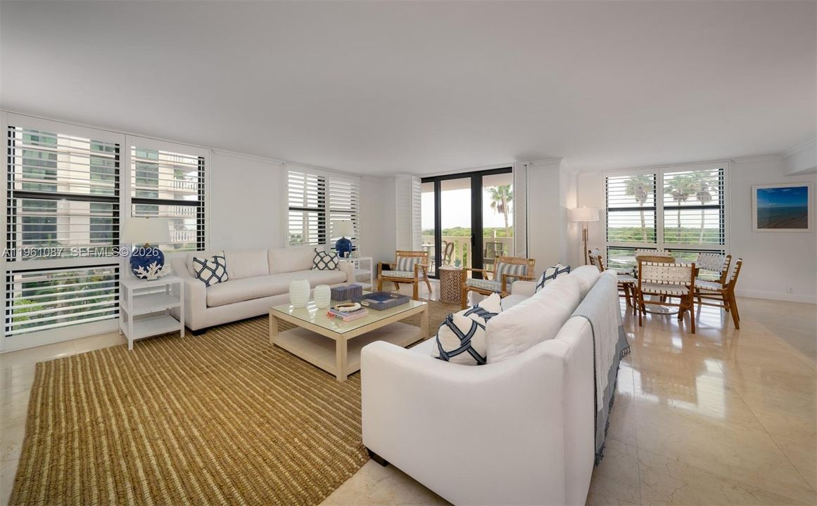 Под контрактом: $1,650,000 (2 спален, 2 ванн, 1782 Квадратных фут)