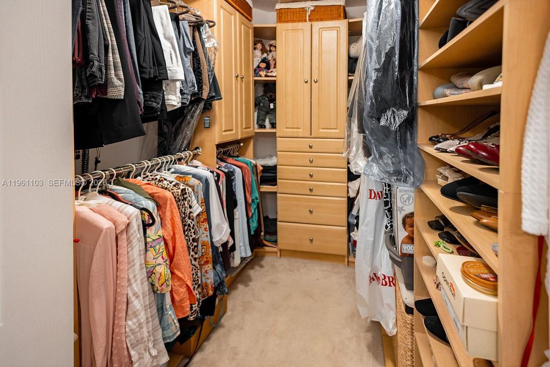 Activo con contrato: $459,900 (3 camas, 2 baños, 0 Pies cuadrados)