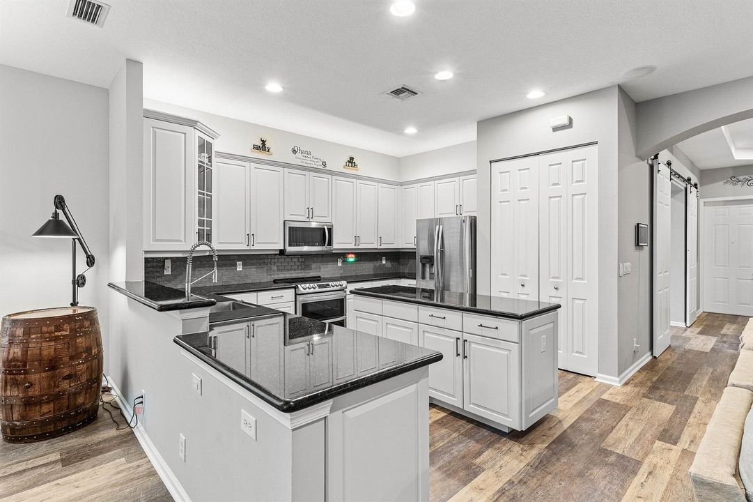 Grate space to make your favorite meals.