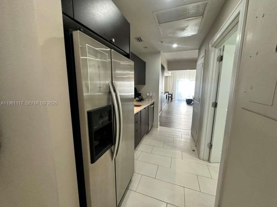 待售: $145,000 (1 贝兹, 1 浴室, 705 平方英尺)